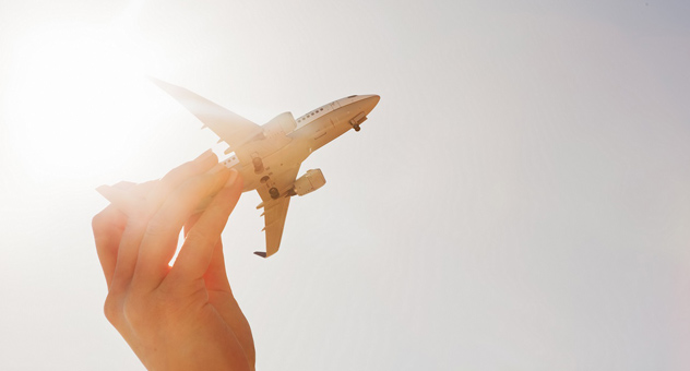 hand-holding-plane-resize