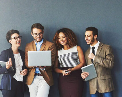 happy-connected-team